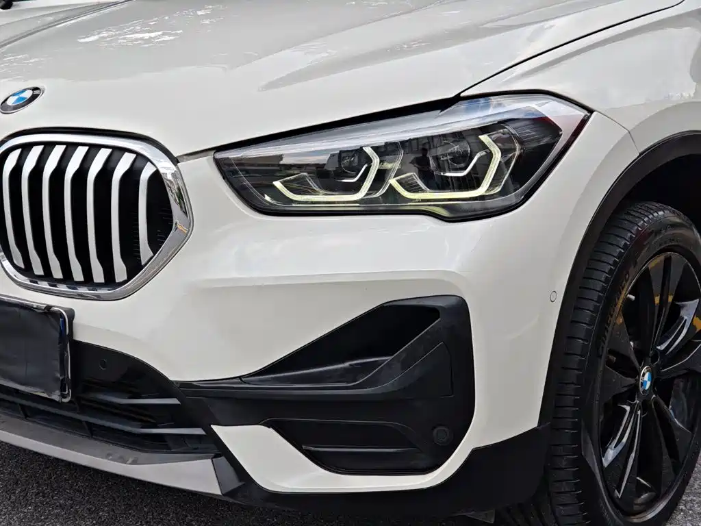 BMW X1 - фото 9
