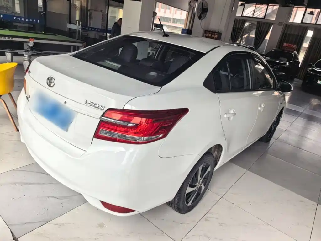Toyota Vios — миниатюра 7