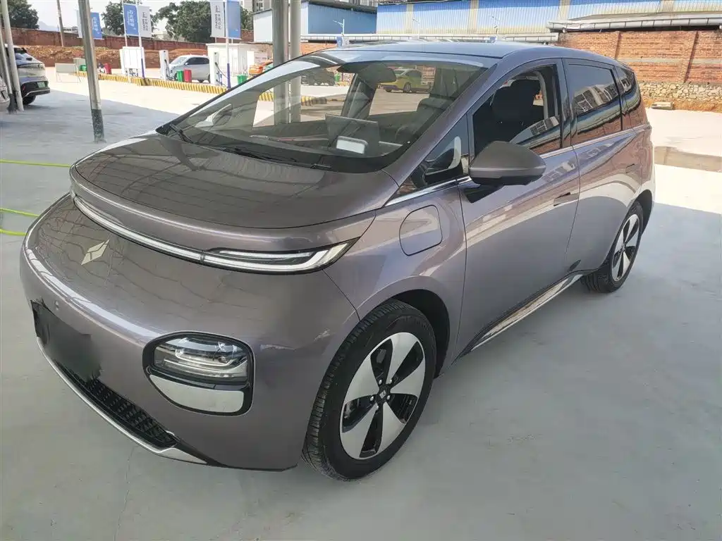 Baojun Yunduo 2023