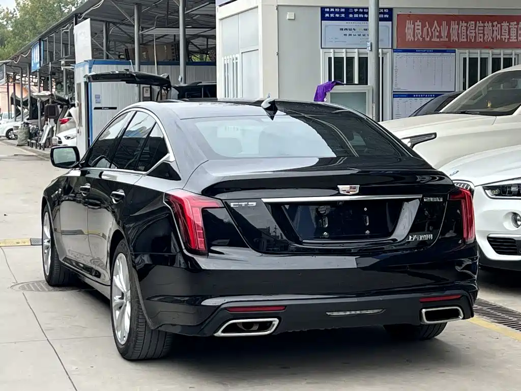 Cadillac CT5 — миниатюра 6