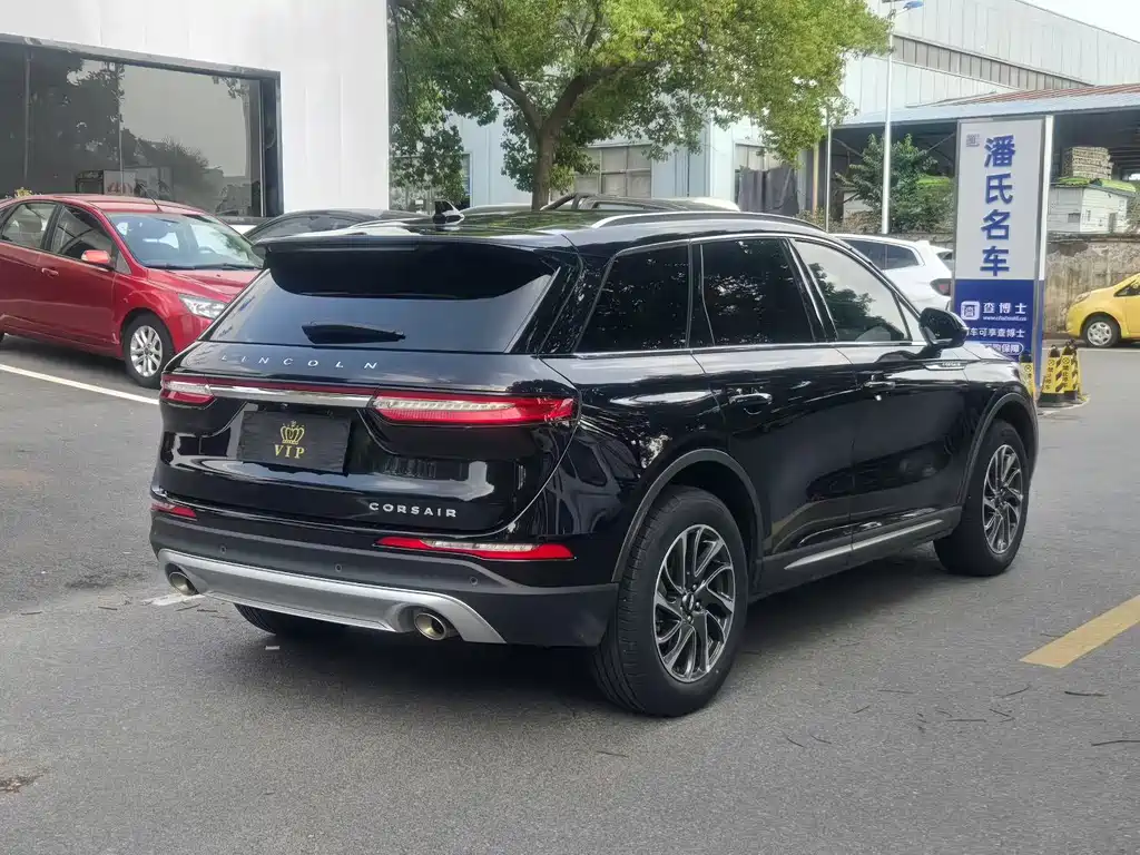 Lincoln Corsair — миниатюра 7