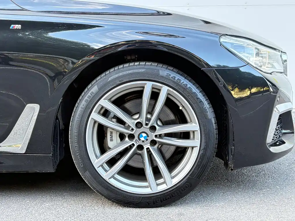 BMW 7 Series — миниатюра 10