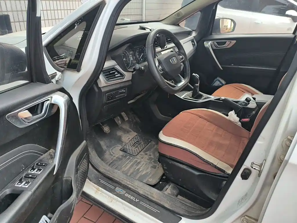 Geely Vision X3 — миниатюра 12