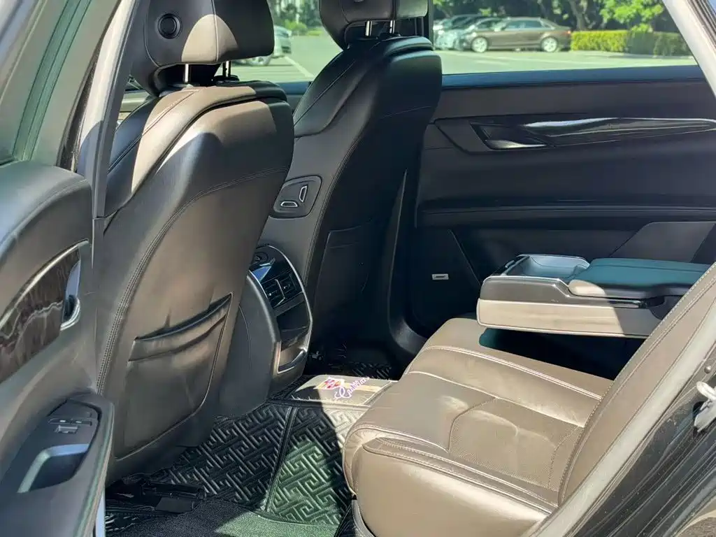 Cadillac CT6 — миниатюра 5