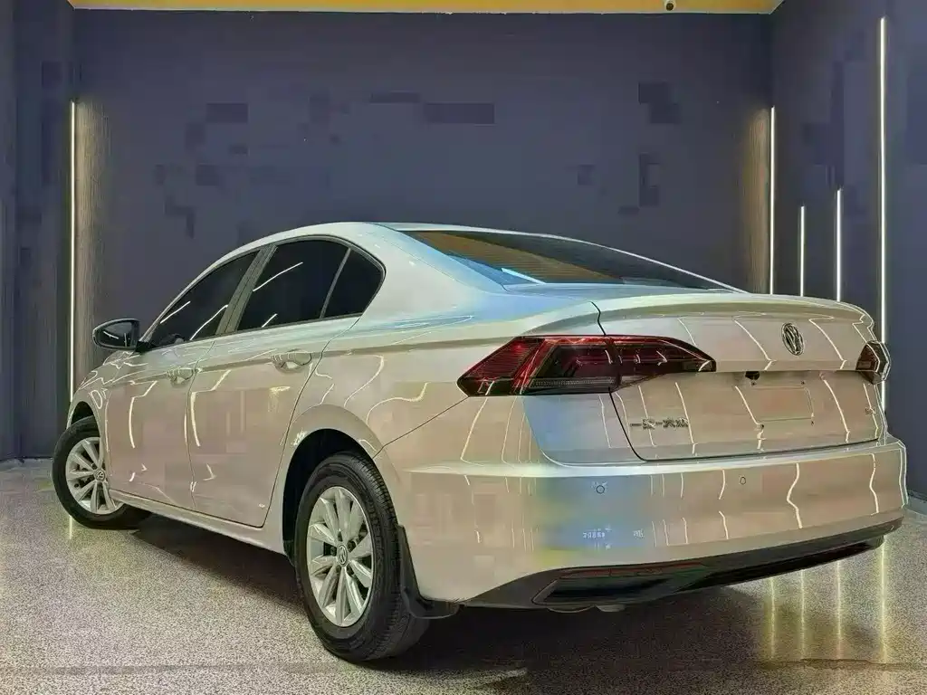 Volkswagen Bora — миниатюра 4
