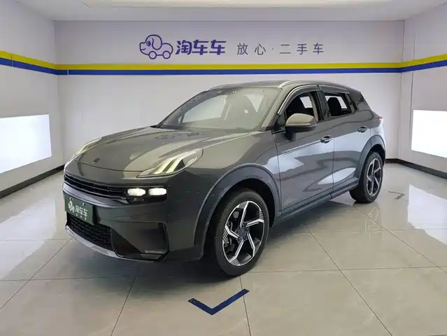 Lynk & Co 06 EM-P