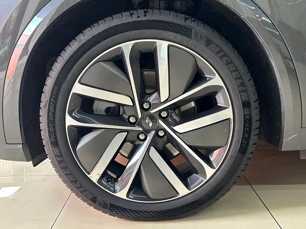 Li Auto Li L9 — миниатюра 14