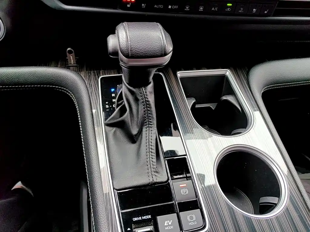 Toyota Sienna — миниатюра 14