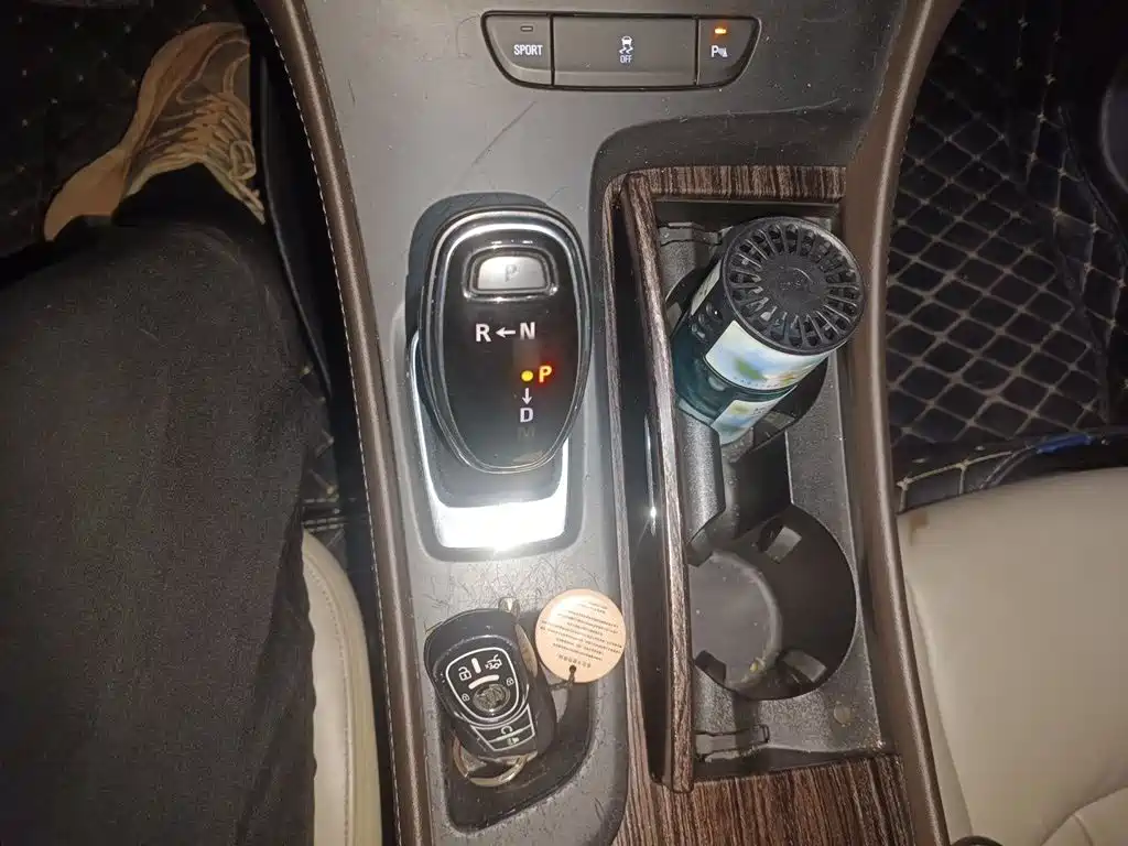 Buick LaCrosse — миниатюра 7