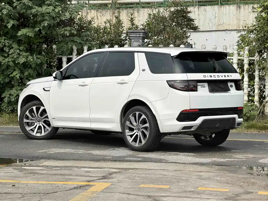 Land Rover Discovery Sport — миниатюра 6