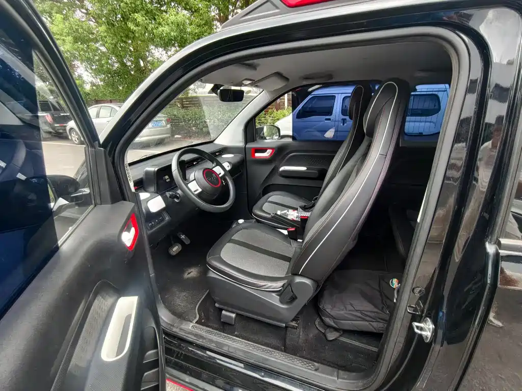 Wuling MINIEV — миниатюра 9