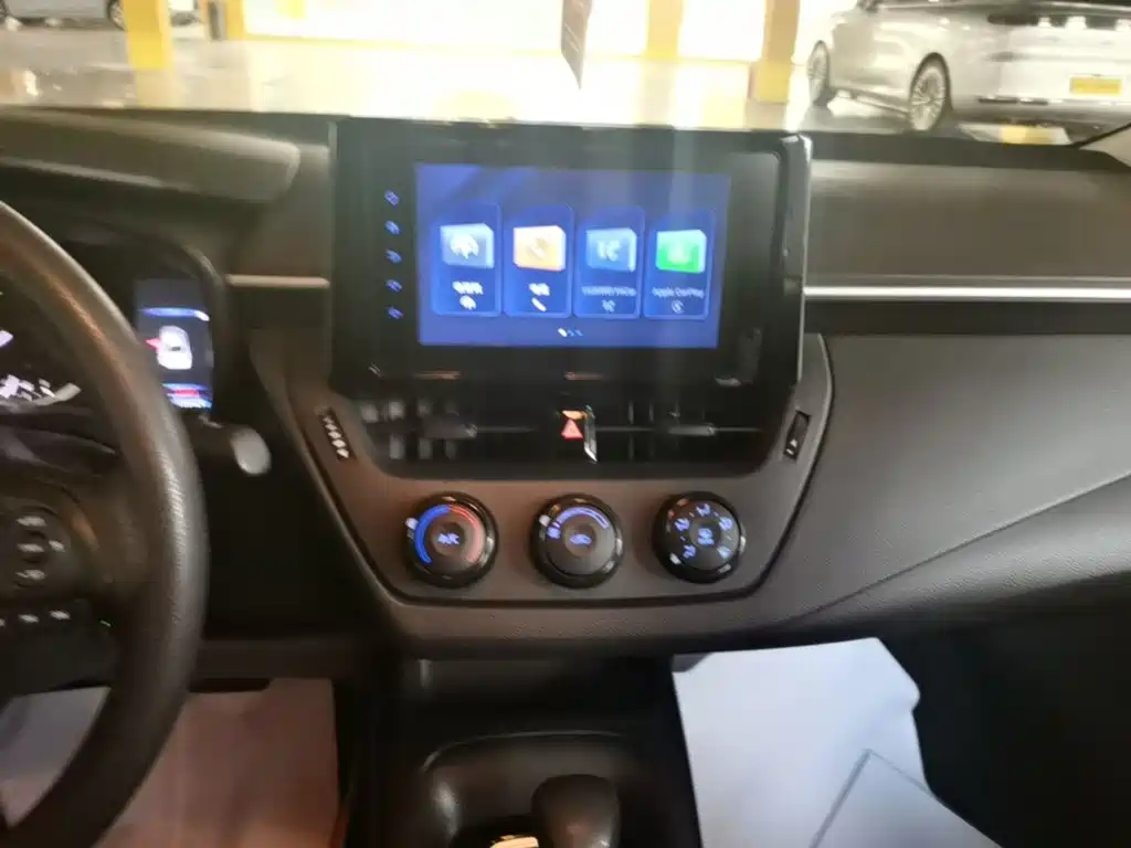 Toyota Corolla — миниатюра 13