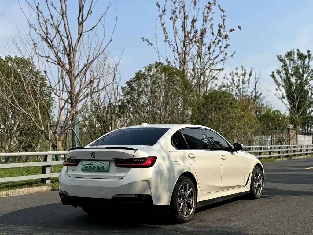 BMW i3 — миниатюра 6