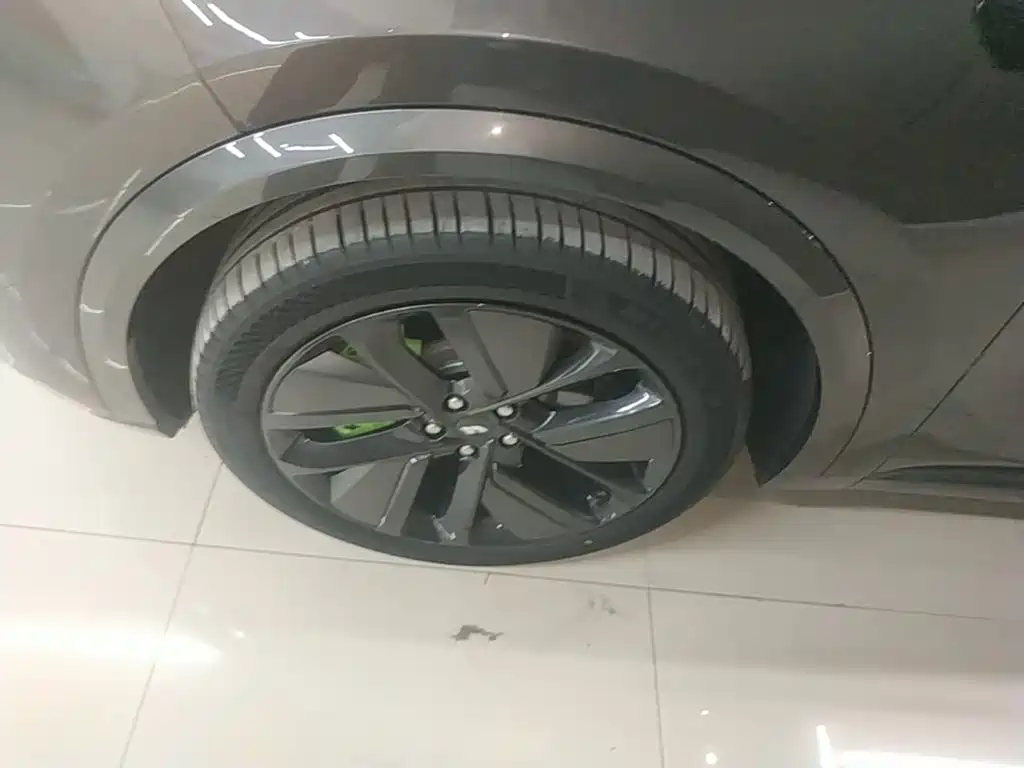 Li Auto Li L9 — миниатюра 23