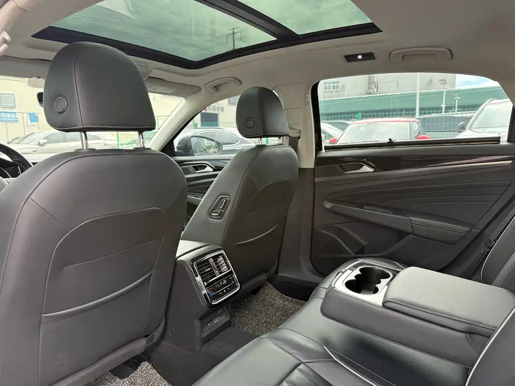Volkswagen Passat — миниатюра 17