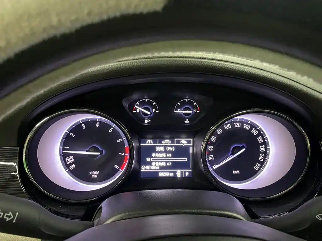 Buick Verano — миниатюра 9