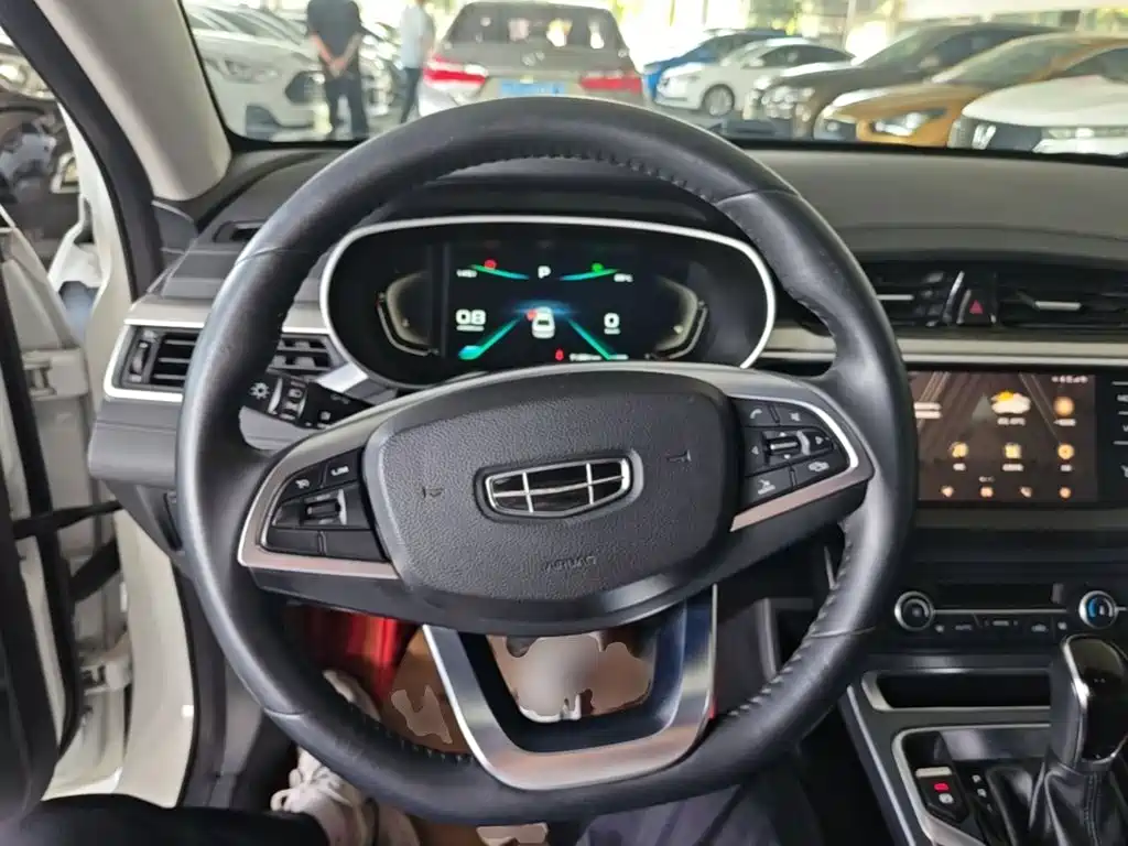 Geely Emgrand — миниатюра 11