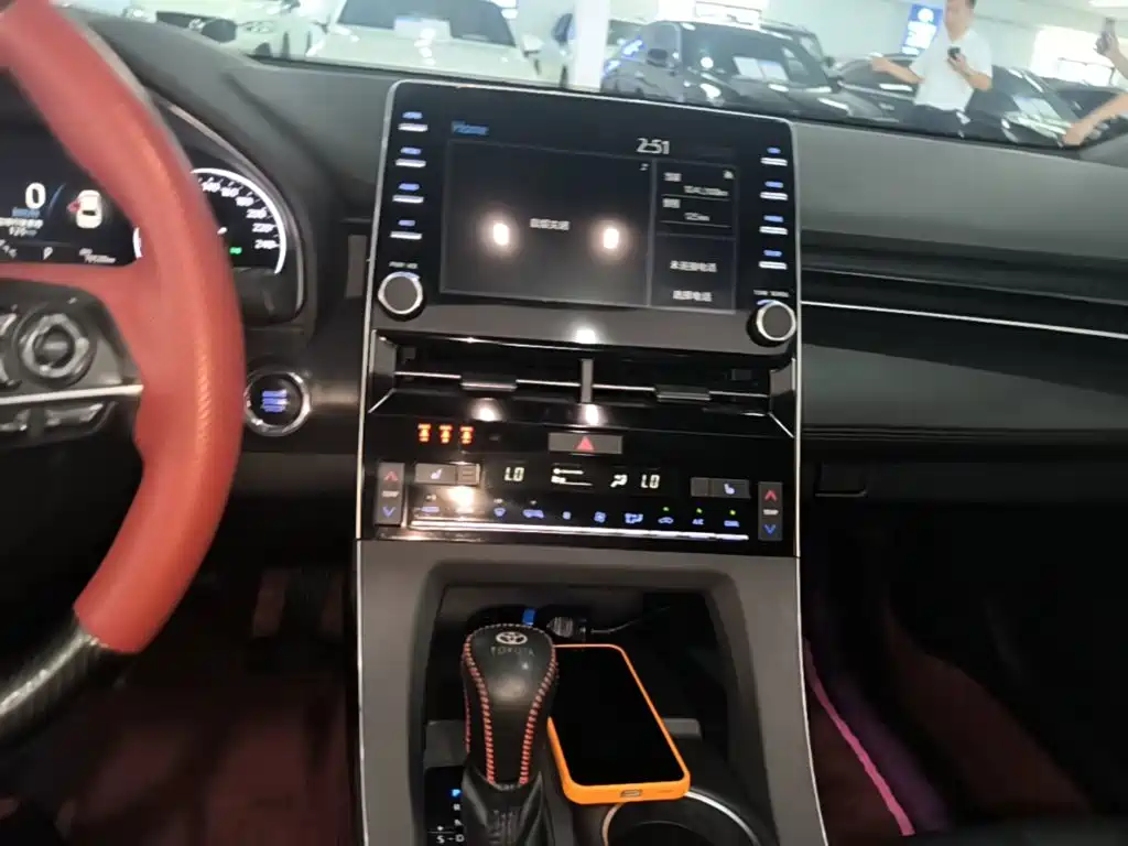 Toyota Avalon — миниатюра 13