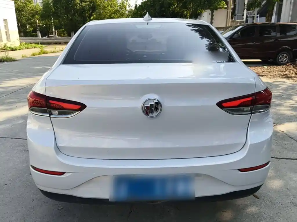 Buick Excelle — миниатюра 6