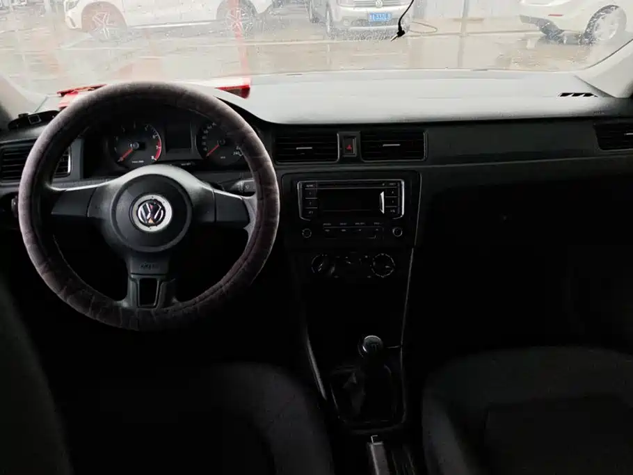 Volkswagen Santana — миниатюра 12
