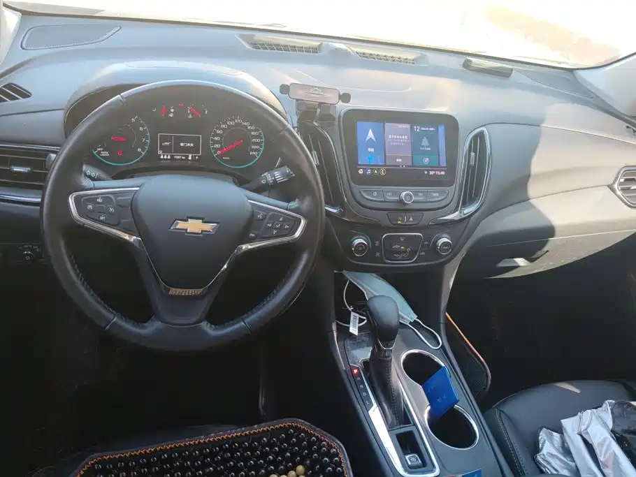 Chevrolet Equinox — миниатюра 12