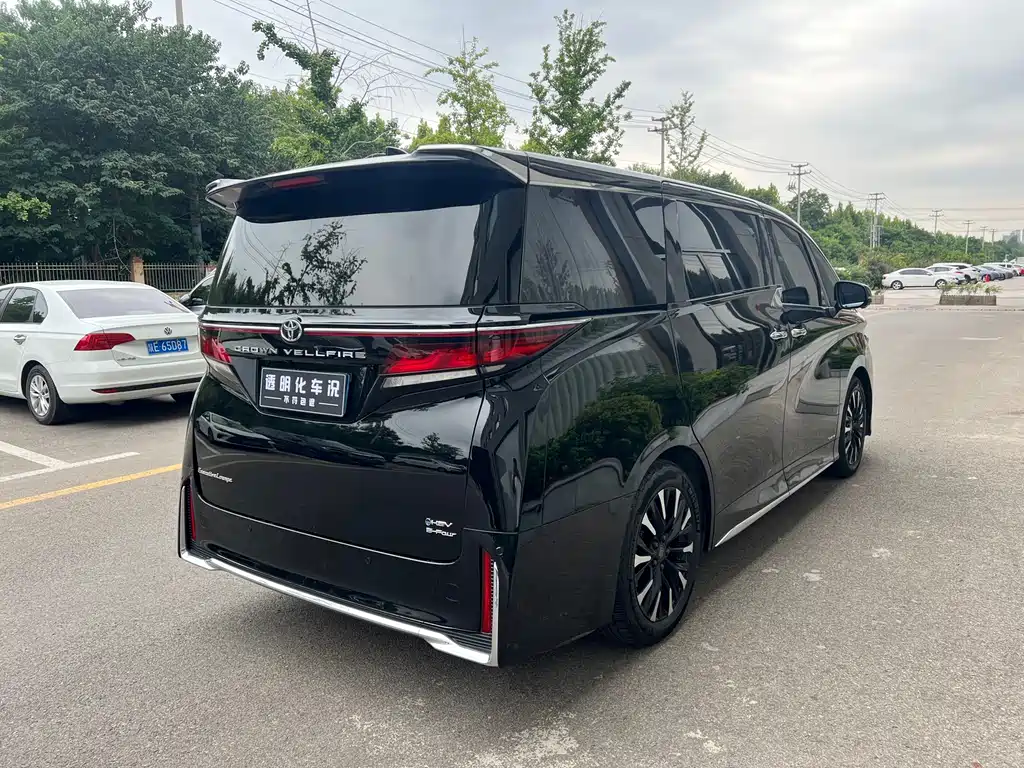 Toyota Vellfire — миниатюра 9