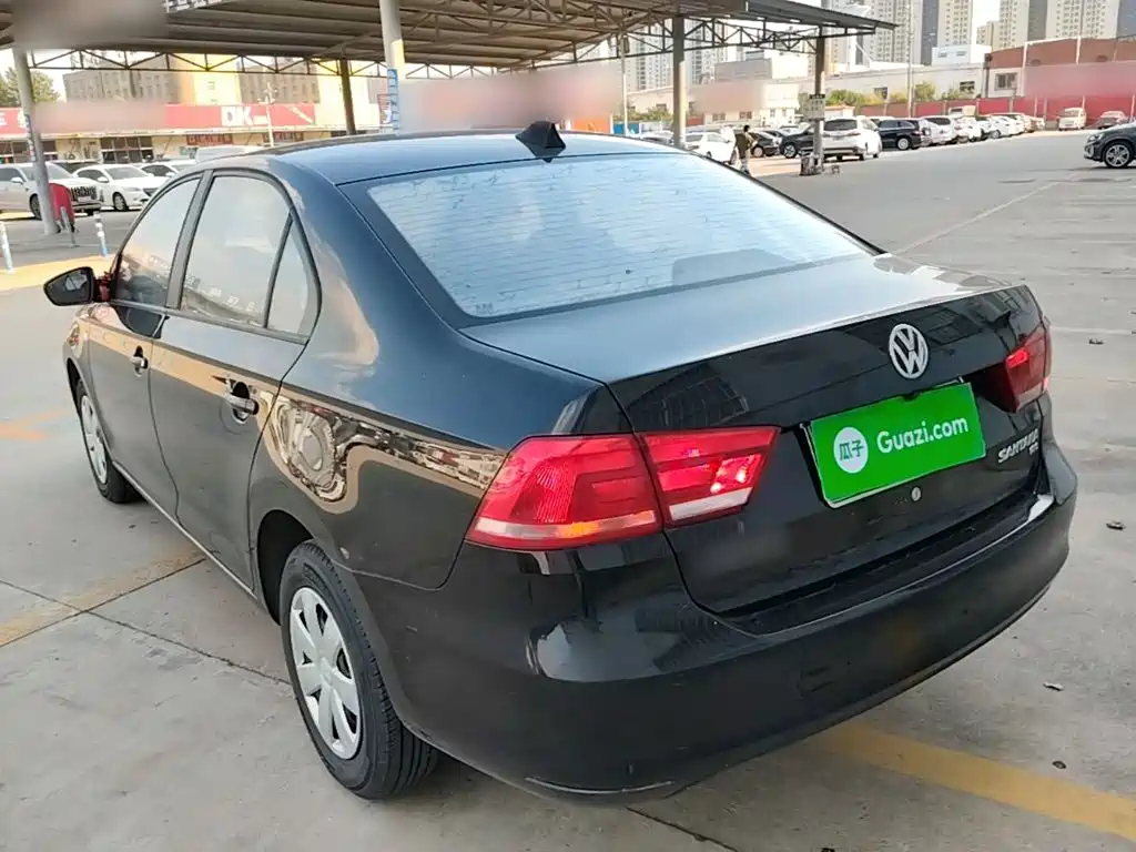 Volkswagen Santana — миниатюра 5