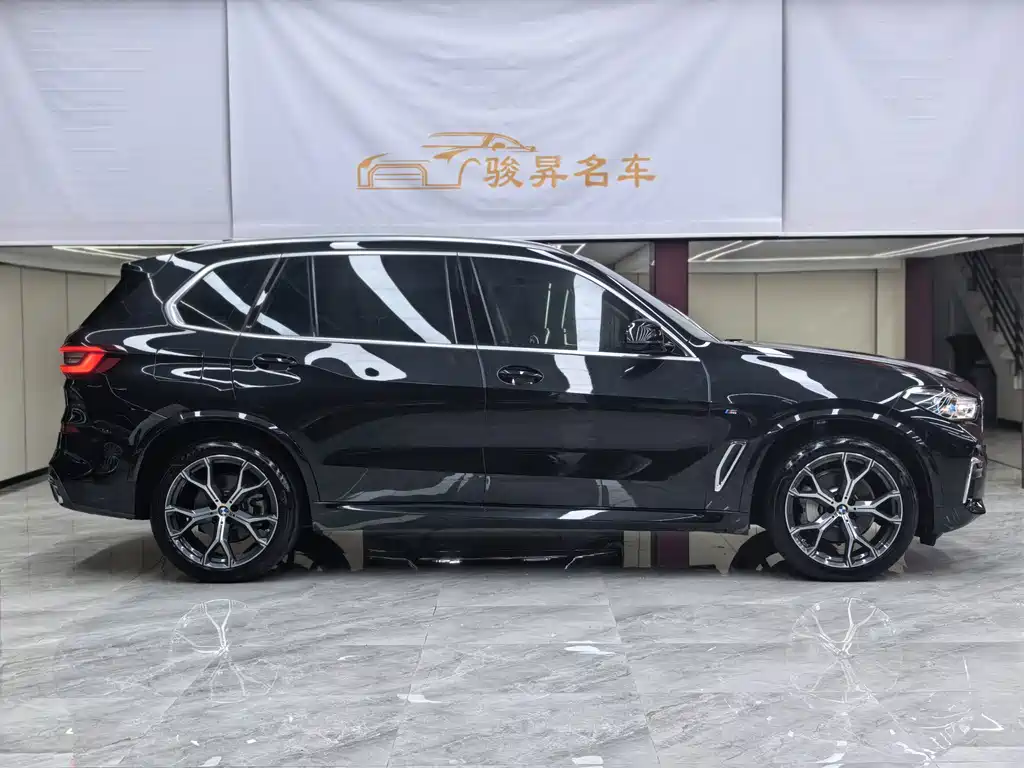 BMW X5 — миниатюра 8