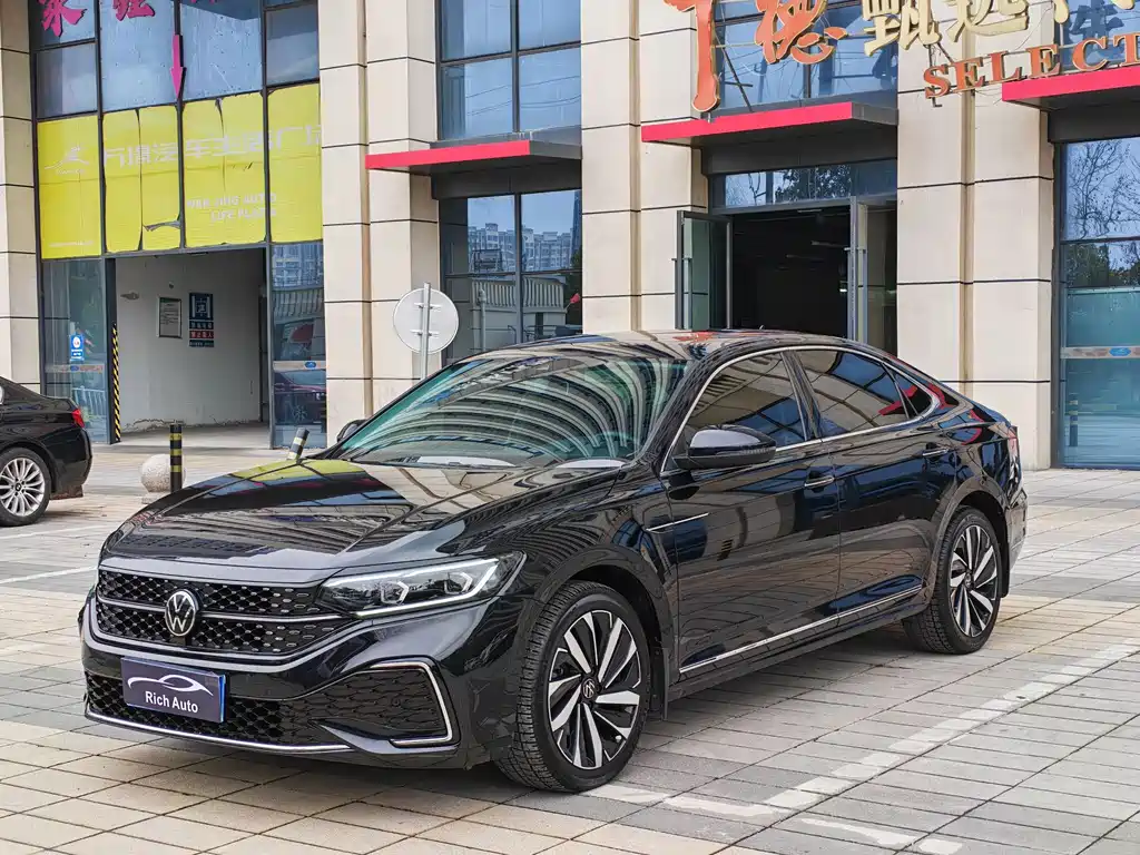 Volkswagen Passat 2022