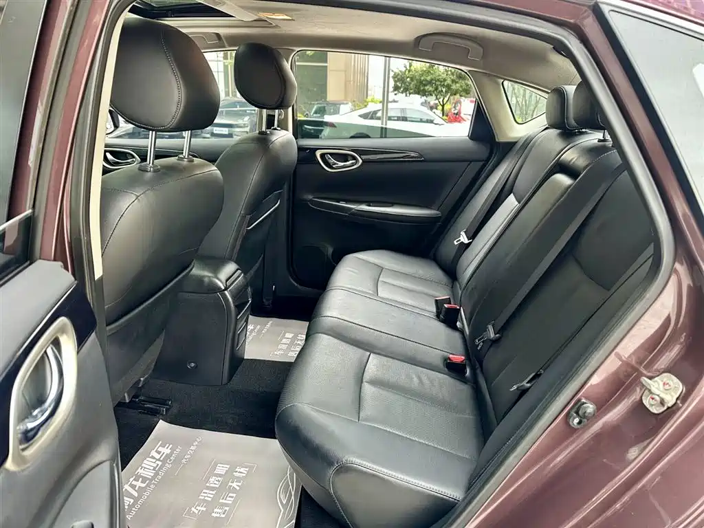 Nissan Sylphy 2019 1.6XV CVT Premium V