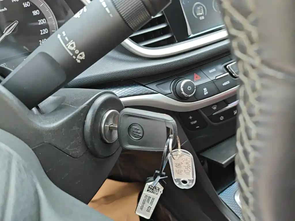 Buick Excelle — миниатюра 9