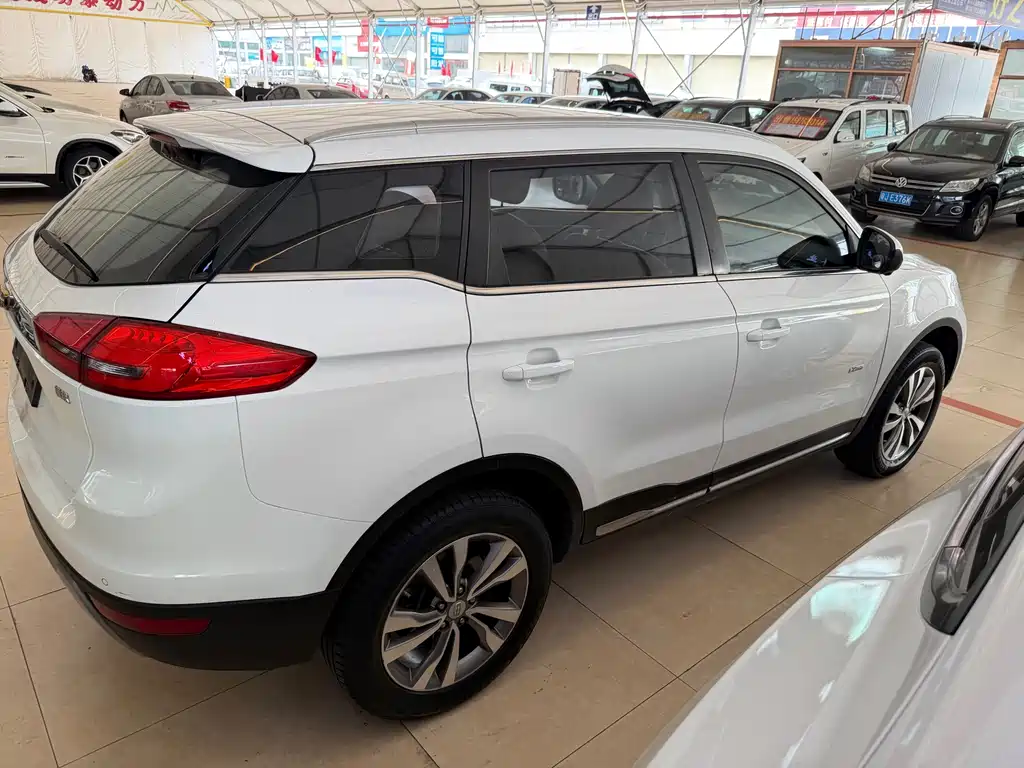 Geely Boyue — миниатюра 11