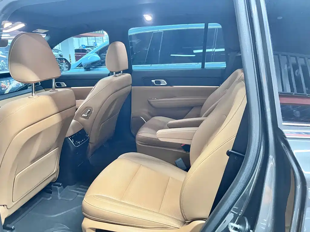 Li Auto Li ONE — миниатюра 12
