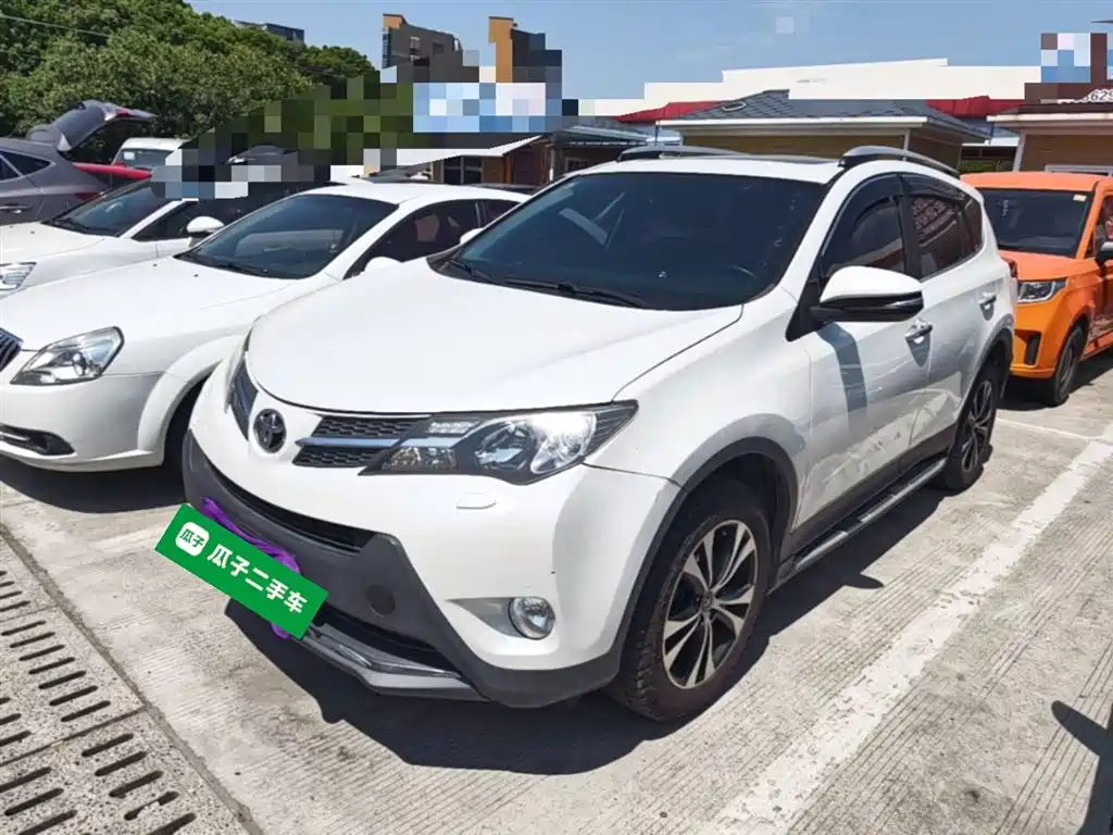 Toyota RAV4 2015