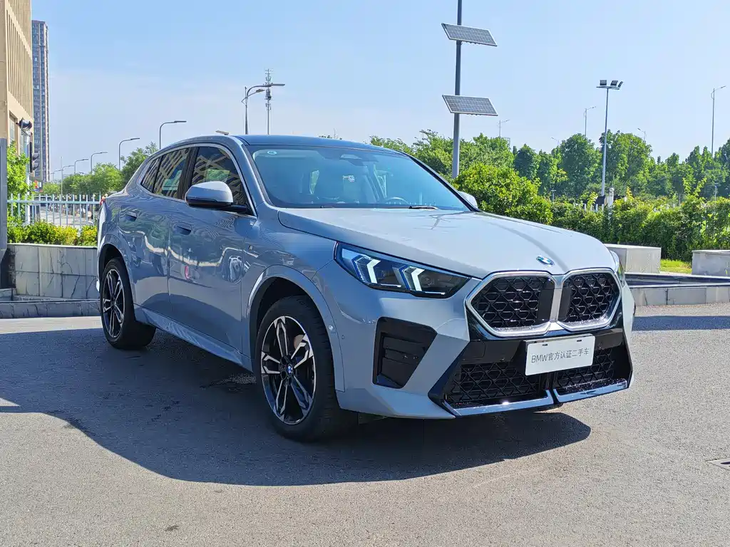 BMW X2 2023 sDrive 25i