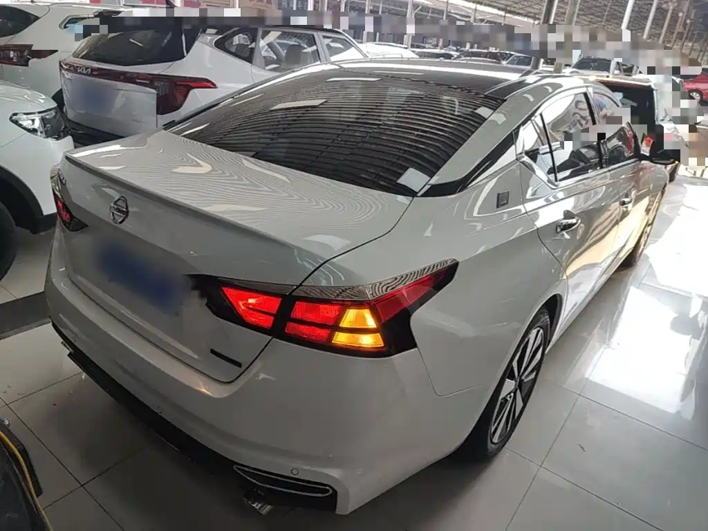 Nissan Teana — миниатюра 7