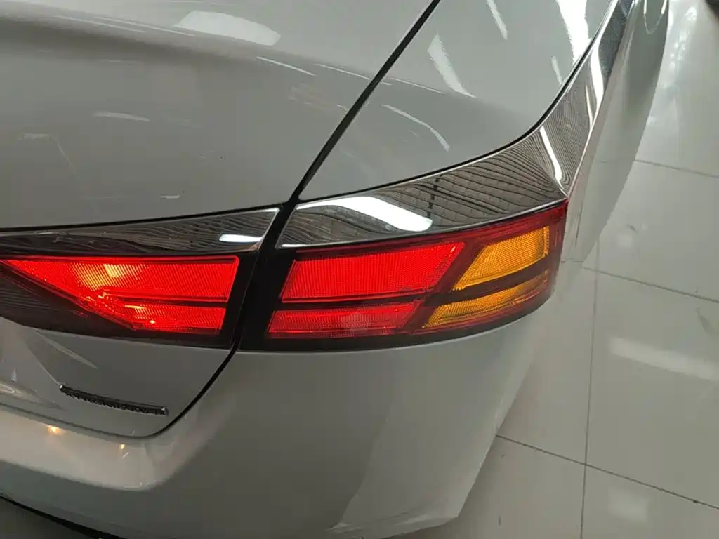 Nissan Teana — миниатюра 8