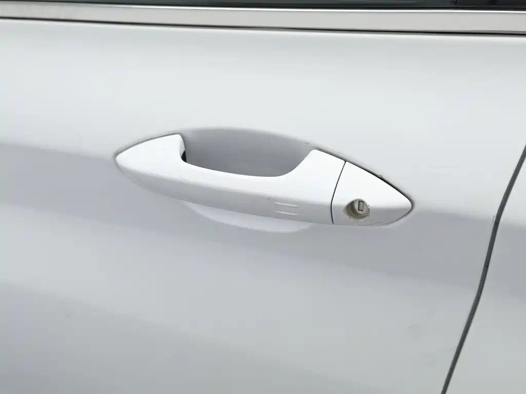 Geely Binyue NEV — миниатюра 18