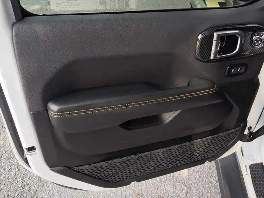 Jeep Wrangler PHEV — миниатюра 7