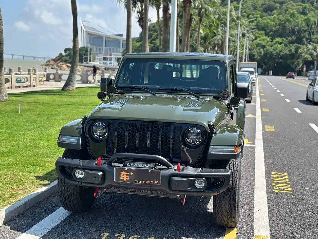 Jeep Gladiator — миниатюра 2
