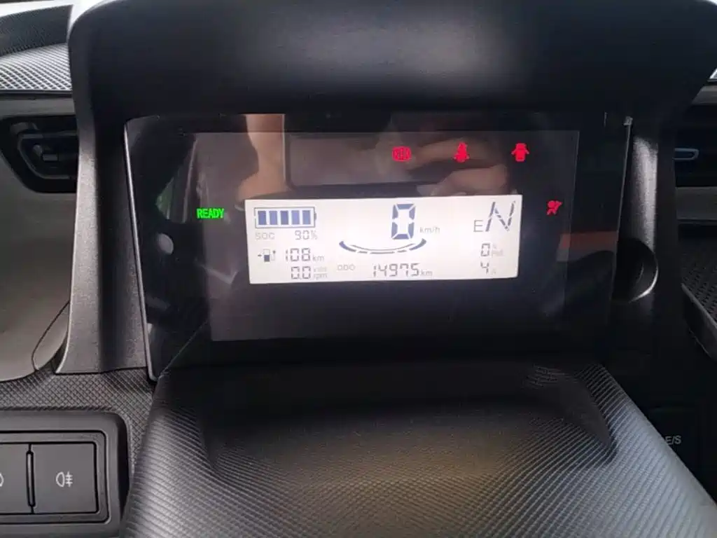 Wuling MINIEV — миниатюра 12