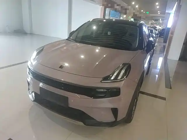 2022 Lynk & Co 06