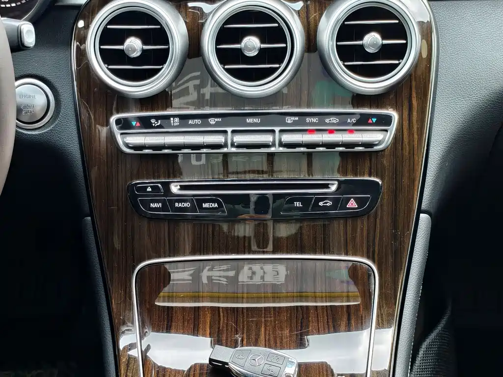 Mercedes-Benz GLC — миниатюра 7