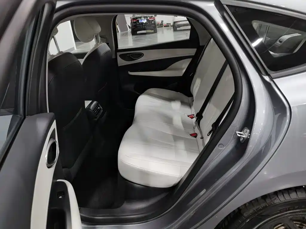 BYD Seal 05 DM-i — миниатюра 15