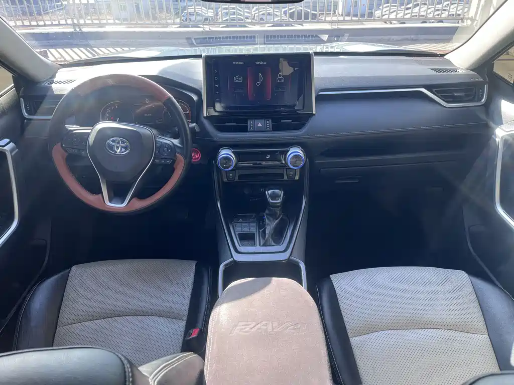 TOYOTA RAV4 RONGFANG