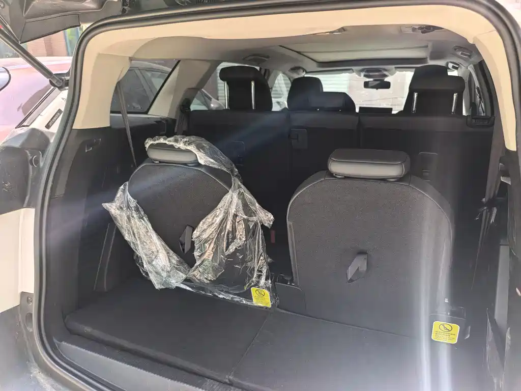 Peugeot 5008 2021 400THP 7 мест