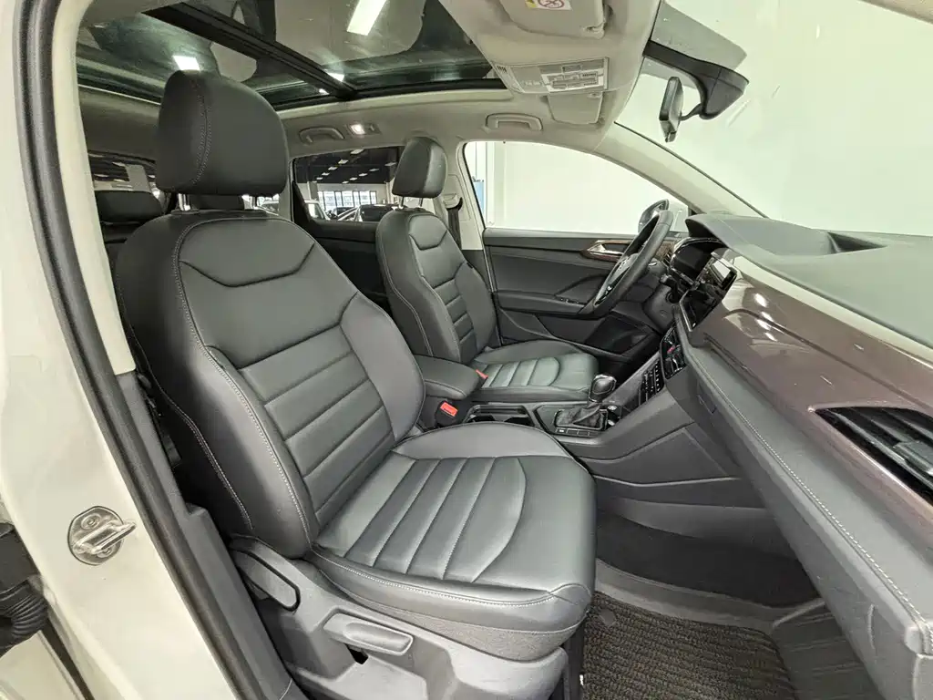 Volkswagen Tharu — миниатюра 10