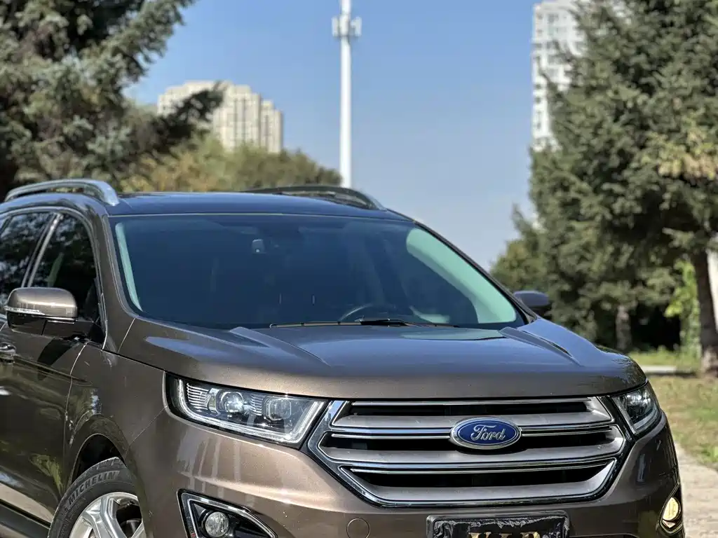 Ford Edge — миниатюра 4