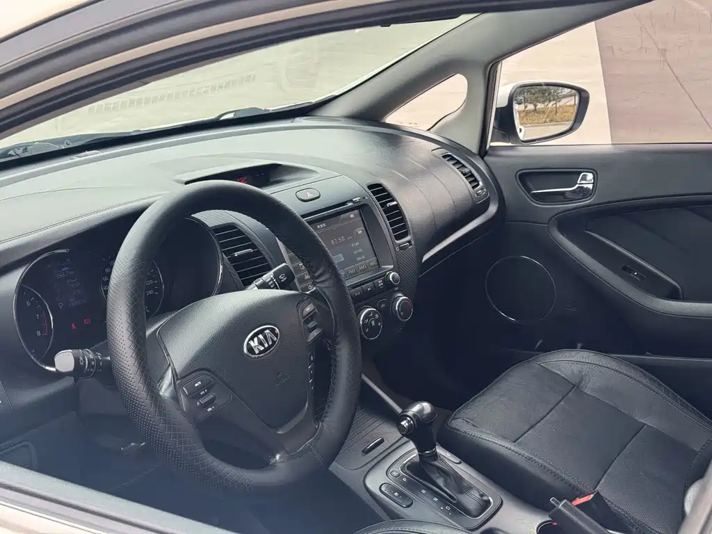 Kia K3 — миниатюра 6