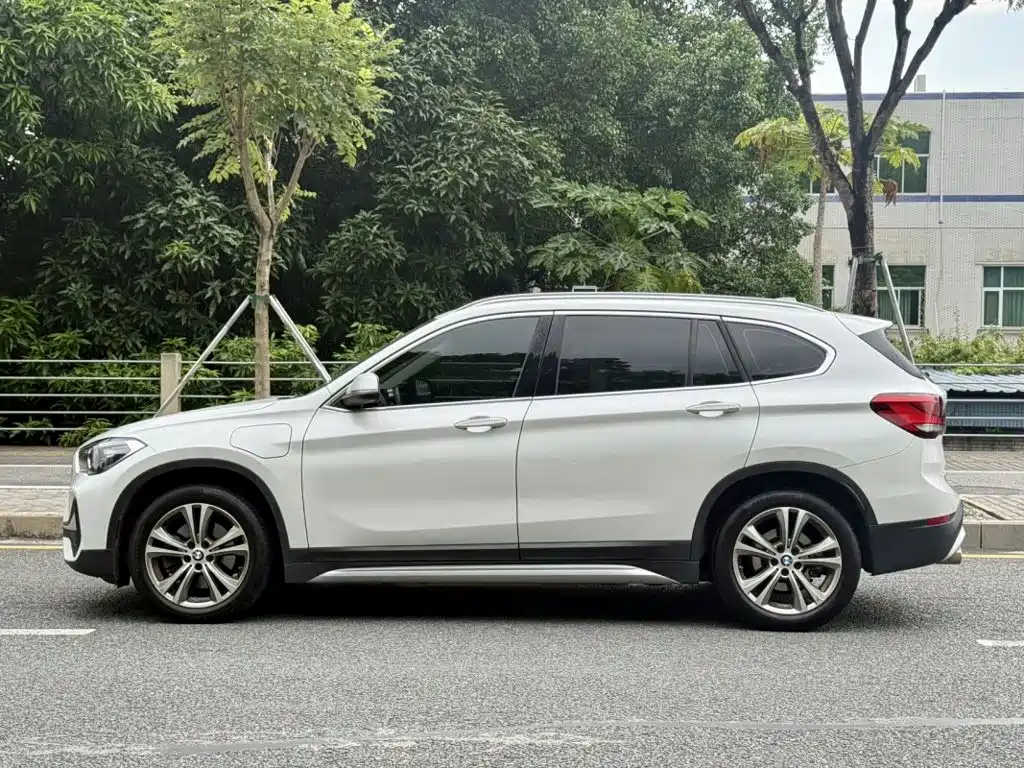 BMW X1 New Energy — миниатюра 7